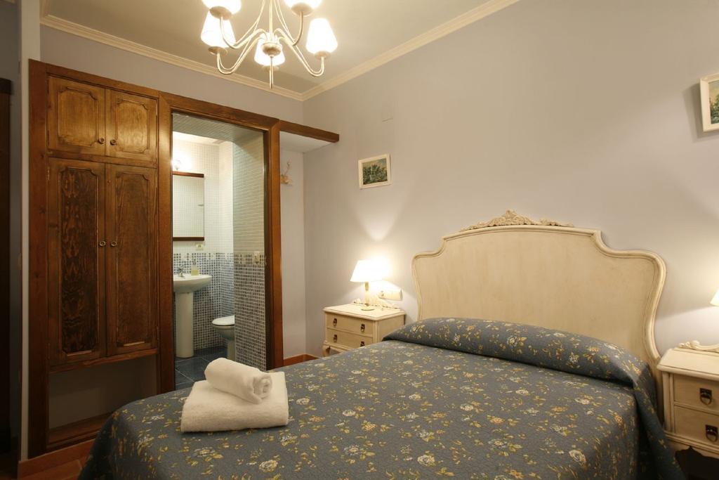 Casa Felisa Pirineo Aragones Villa Santa Eulalia de Gállego Room photo