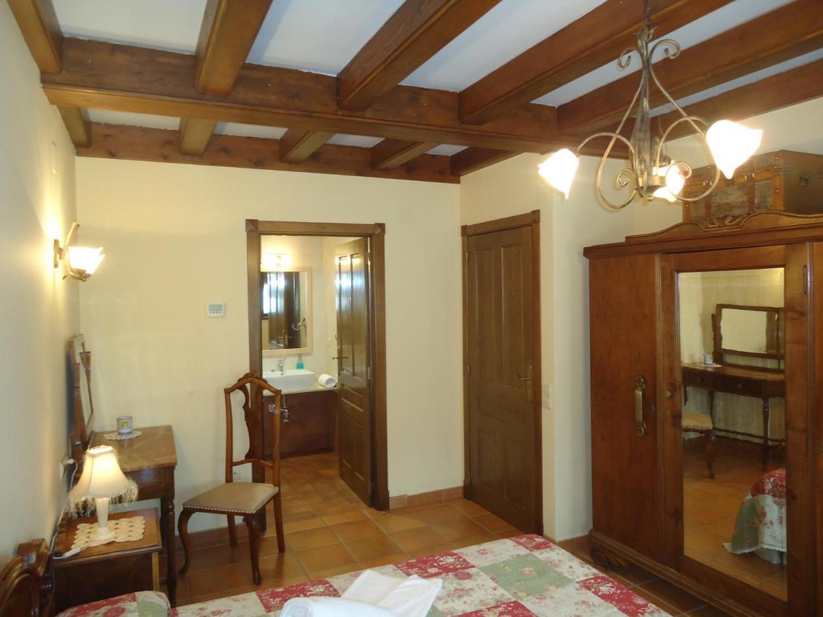 Casa Felisa Pirineo Aragones Villa Santa Eulalia de Gállego Room photo